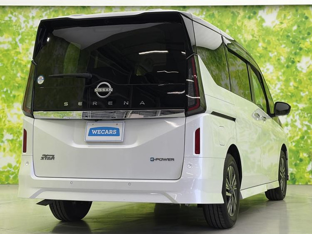 セレナ1.4 e-POWER ハイウェイスターV