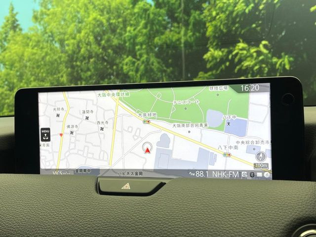 �y12.3�C���`�}�c�_�R�l�N�g�z�ԓ��̕��͋C�Ƀ}�b�`������^�f�B�X�v���C�B�X�}�z�ڑ��ł̃i�r�g�p��Bluetooth�Đ����A�l�X�ȋ@�\���y���߂܂��B�����I�ȃ_�C�������삪�\�ŁA�g��������ǍD�ł��B