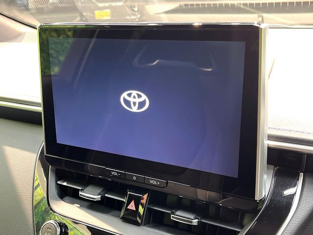 �y10.5�C���` �f�B�X�v���C�I�[�f�B�I�z���ʂ̃f�B�X�v���C��AppleCarPlay��AndroidAuto�����p�\�B�傫�ȉ�ʂŃX�}�z�i�r�A�v���������p���������܂���