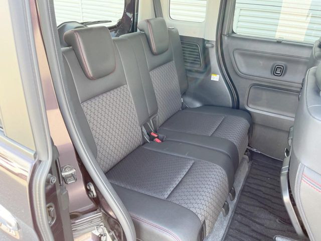 �L�X�Ƃ���2��ڃV�[�g�͋��Z���������A���S�n�����K!�F�B��Ƒ��Ƃ̂��o�����ɂ҂�����ł��B�x�r�[�V�[�g��`���C���h�V�[�g�g�p�������K�ɂ��߂�������������\���ȋ�Ԃ��m�ۂ��Ă��܂��B