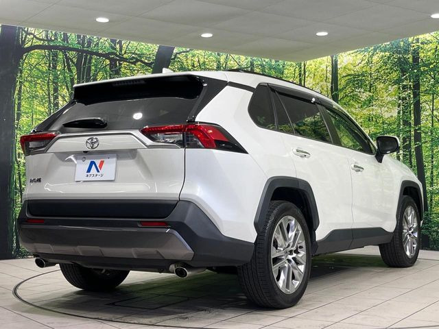 ☆全国のネクステージからお取り寄せが可能※!遠方の店舗に展示してあるクルマが気になる場合も、最寄りの店舗でご覧いただくことが可能です!是非私たちに要望をお聞かせください!※別途費用