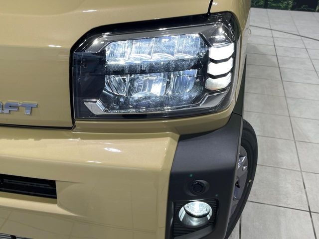 �yLED�w�b�h���C�g�z���V����ԑ��s�����ǍD�Ȏ��E���m�ۂ����S���ĉ^�]�ł��鍂�P�xLED�w�b�h���C�g�𑕔�!�_�����x�������A����d�͂��}�����Ă��܂��B