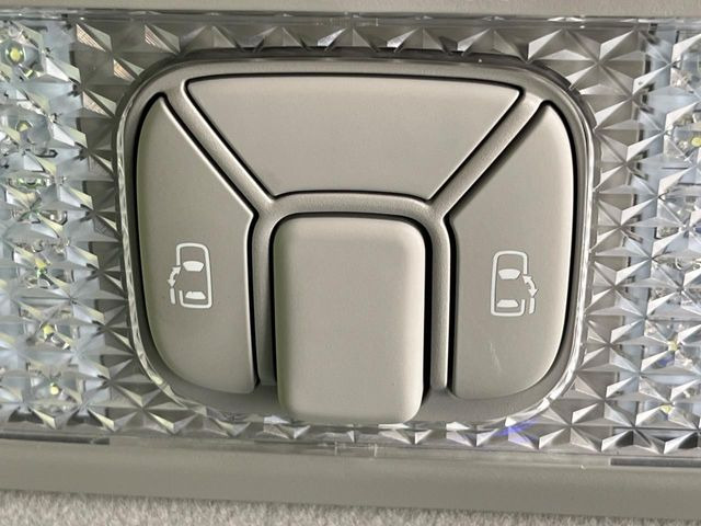 �y�����p���[�X���C�h�h�A�z�X�}�[�g�L�[��^�]�Ȃ̃X�C�b�`�Ō�ȗ����X���C�h�h�A�̊J���\���d��������͂����ăh�A���J����K�v�������A�����Ȃ��q�l�ł��ȒP�ɊJ���߂ł����K�ł���