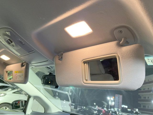 �y�o�j�e�B�~���[�z�T���o�C�U�[���ɐݒu���ꂽ�~���[�Őg�����Ȃ݃`�F�b�N!������Ƃ������C�N�����ɂ����􂵂܂���