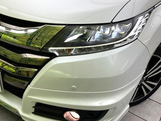 �yLED�w�b�h���C�g�z���V����ԑ��s�����ǍD�Ȏ��E���m�ۂ����S���ĉ^�]�ł��鍂�P�xLED�w�b�h���C�g�𑕔�!�_�����x�������A����d�͂��}�����Ă��܂��B