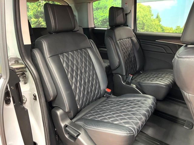 ���ڒ����̓E�H�[�N�X���[�ƂȂ��Ă���܂��B���ڂƎO��ڂ̈ړ�����~�肪�Ƃ��Ă��y�ɂȂ�̂ŁA���~��̍ۂ��X�g���X�������邱�Ƃ͂���܂����