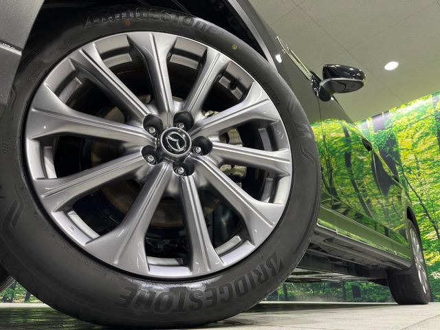 �y����20�C���`�A���~�z�C�[���z�O�ςɃ}�b�`���������A���~�z�C�[���𑕒����Ă���܂��B�e��ЊO�A���~�z�C�[����A�X�^�b�h���X�^�C�����戵�����Ă���܂��B���񂲑��k����������