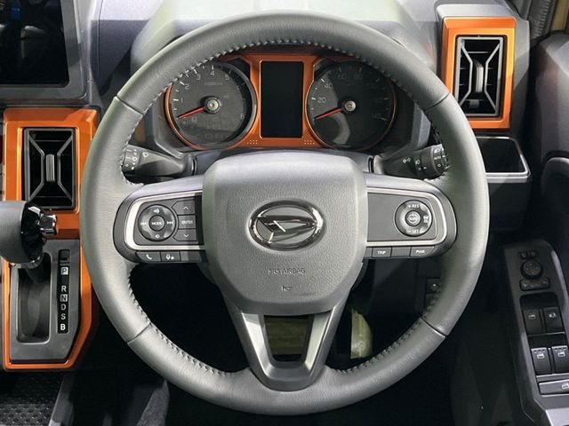 �y�����v�����X�e�A�����O�z�㎿�Ȋv���g�p���邱�ƂŁA��ɂ����������݂ƂĂ��^�]���₷���n���h���ł���