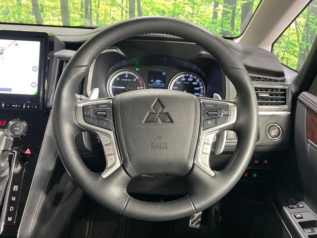 �y�����v�����X�e�A�����O�z�㎿�Ȋv���g�p���邱�ƂŁA��ɂ����������݂ƂĂ��^�]���₷���n���h���ł���