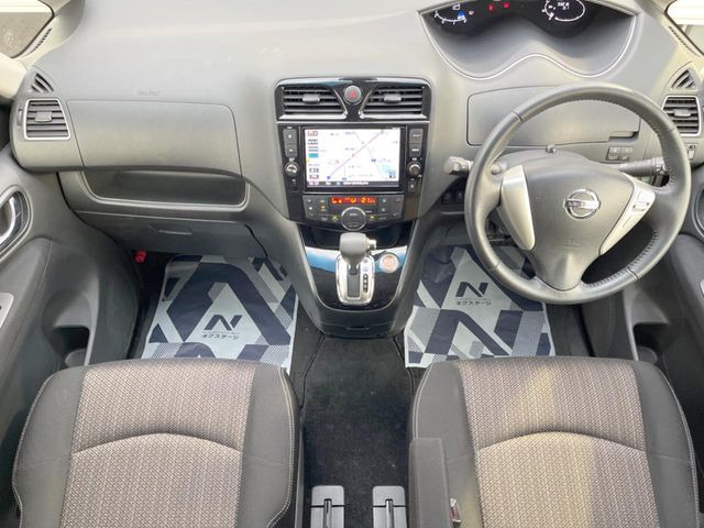 セレナ2.0 ハイウェイスター Vセレクション+Safety S-HYBRID アドバンスドSafetyパッケージ