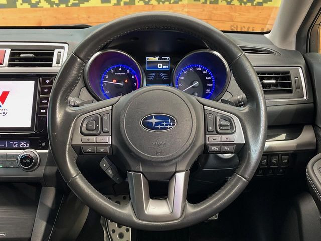 �y�����v�����X�e�A�����O�z�㎿�Ȋv���g�p���邱�ƂŁA��ɂ����������݂ƂĂ��^�]���₷���n���h���ł���