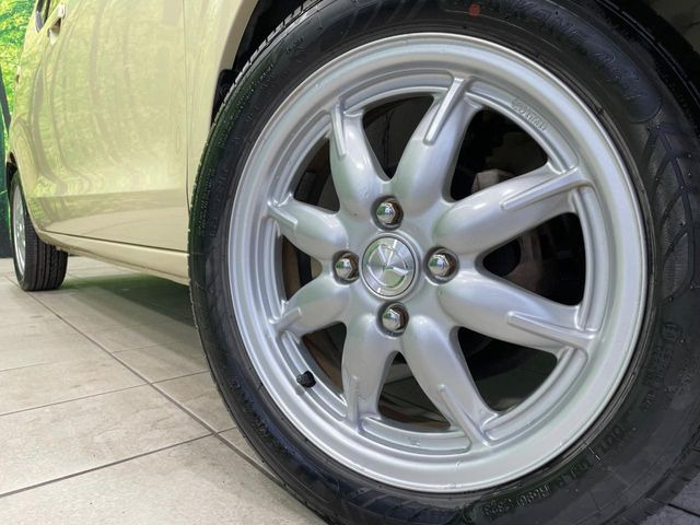 �y����15�C���`�A���~�z�C�[���z�O�ςɃ}�b�`���������A���~�z�C�[���𑕒����Ă���܂��B�e��ЊO�A���~�z�C�[����A�X�^�b�h���X�^�C�����戵�����Ă���܂��B���񂲑��k����������