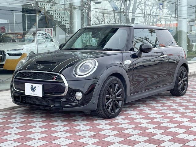 �����X�ł͑�O�ҋ@�ւɂ��ԗ��i���Ӓ�𓱓����A�C�����Ԃ�r���B�Ӓ菑�����s����܂��̂ŁA�ς��ƌ��������ł͕�����Ȃ��ӏ��܂Ŕ[��������ł��������������܂��B���ꕔ�����{�̏ꍇ���������܂��B