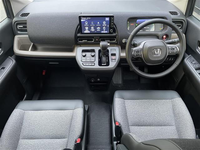 フリード1.5 e:HEV エアー EX