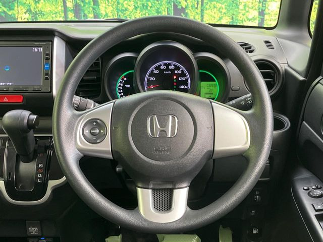 �y�X�e�A�����O�X�C�b�`�z�^�]���A�O������ڐ������炷���ƂȂ��A�I�[�f�B�I���̑��삪�\�ȕ֗��@�\!���S&���K�ȃh���C�u�����o���Ă���܂���