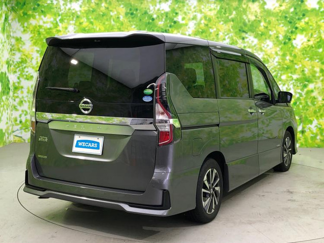 セレナ2.0 ハイウェイスターV