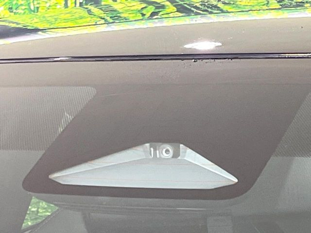 �y�g���^�Z�[�t�e�B�Z���X�z���s���ɑO���̎ԗ�����F�����A�Փ˂������Ȏ��͌x��ƃu���[�L�ŏՓˉ���Ɣ�Q�y�����A�V�X�g�B�����S�Ƀh���C�u�����y���݂��������܂��B