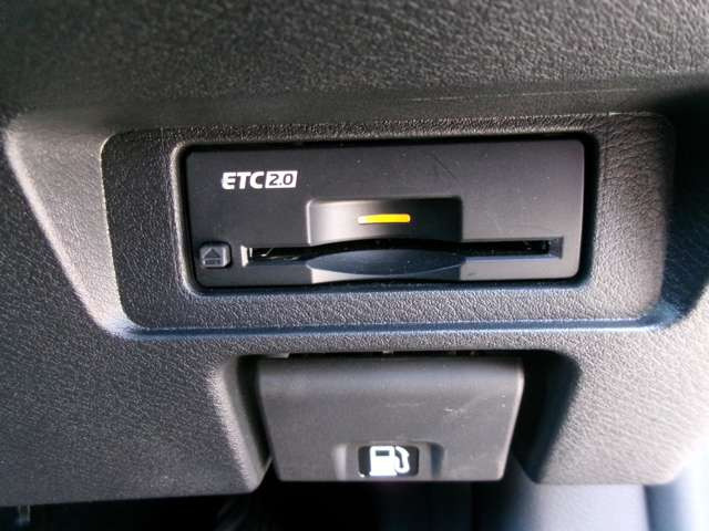 ノートオーラ1.2 NISMO チューンド e-POWER 4WD