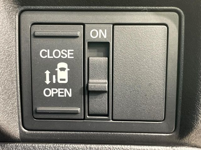 �y�p���[�X���C�h�h�A�z�X�}�[�g�L�[��^�]�Ȃ̃X�C�b�`�ŃX���C�h�h�A�̊J���\���d��������͂����ăh�A���J����K�v�������A���������q�l�ł��A�d���ו��������Ă��鎞�����N�ɊJ���߂ł��܂���