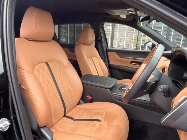 �y�n�[�t���U�[�V�[�g�z�������ƍ���S�n�𗼗������l�C�̃V�[�g���w�ʁE���ʂ̃t�@�u���b�N�f�ނ́A�ʋC���̗ǂ��⊊��ɂ����ɗD��Ă��܂��B�C���╞���ɍ��E���ꂸ���K�ɂ���肢�������܂��B