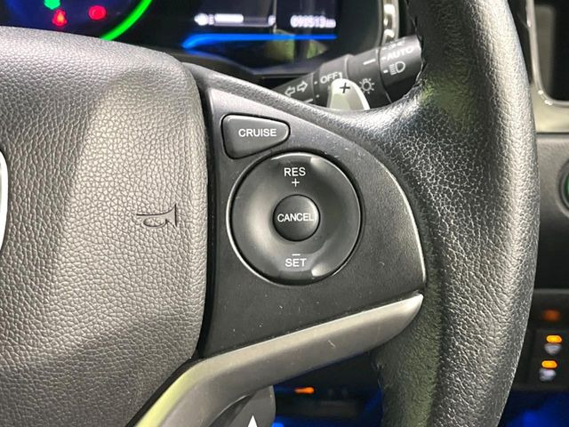 �y�N���[�Y�R���g���[���z�������H�����N���N���s�B�A�N�Z���𗣂��Ă���葬�x�ő��s���ł��A�������^�]���̕��S���y��!�����E�������ȒP�ȃX�C�b�`����Œ����ł��܂��B