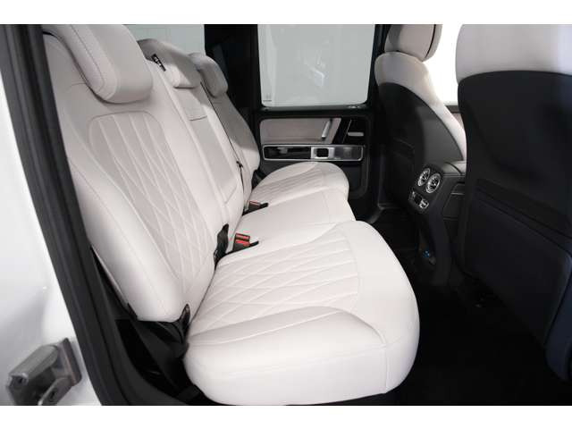 ��荞�ޑO����Y���Ă��鍂�����B����������ł���̂�G�N���X�Ȃ�ł͂ł��B