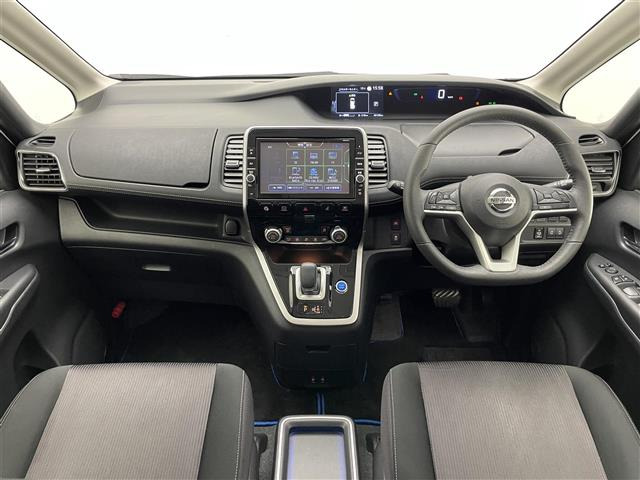 セレナ1.2 e-POWER ハイウェイスターV