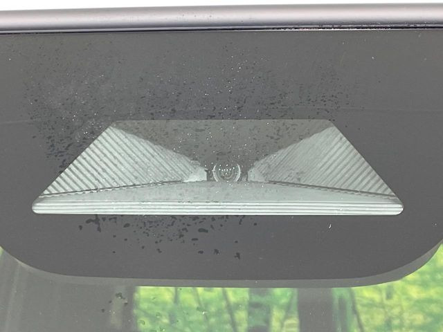 �y�z���_�Z���V���O�z���s���ɑO���̎ԗ�����F�����A�Փ˂������Ȏ��͌x��ƃu���[�L�ŏՓˉ���Ɣ�Q�y�����A�V�X�g�B�����S�Ƀh���C�u�����y���݂��������܂��B