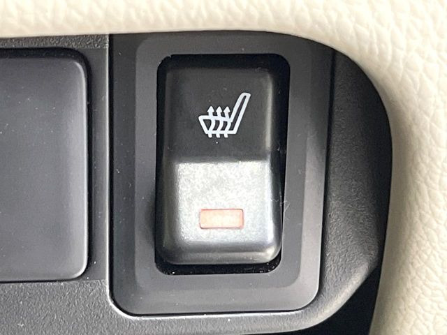 �y�V�[�g�q�[�^�[�z�������ɏd�󂷂�V�[�g�q�[�^�[!�G�A�R����葁�����܂��Ă����̂Ŋ�����̐l�����S�ł��ˁ�G�A�R���̉����͊������邩����A�Ƃ������ɂ����������߂ł��B