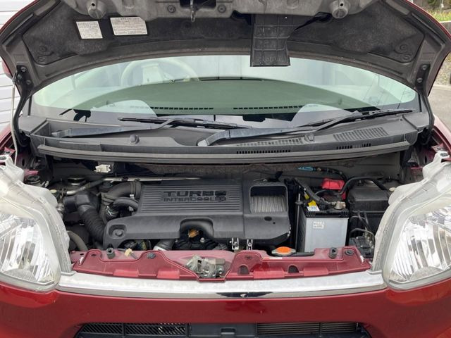 親切・丁寧な専門メカニックスタッフが応対!・車検・点検整備・事故等の修理などアフターサービスも安心。お車のカスタマイズもネクステージのサービススタッフまでご相談ください!