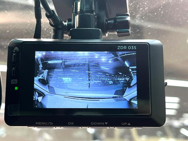 �y�h���C�u���R�[�_�[�z�h���C�u���R�[�_�[����!���s���͂������A������^�]�⎖�̂ɑ��������ہA�f���ŋL�^���A����̃��X�N�ɔ����܂��B���L�^�pSD�J�[�h�͂��q�l�����g�ł��������������K�v������܂��B