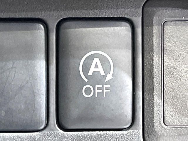 �y�A�C�h�����O�X�g�b�v�z�ԐM����a�؂Œ�Ԃ����ۂɃG���W�����~���A���ʂȔR���̏����}���܂��B�R��������ی�ɂȂ���@�\��G���W���̓u���[�L�𗣂��΍Ďn�����܂��B