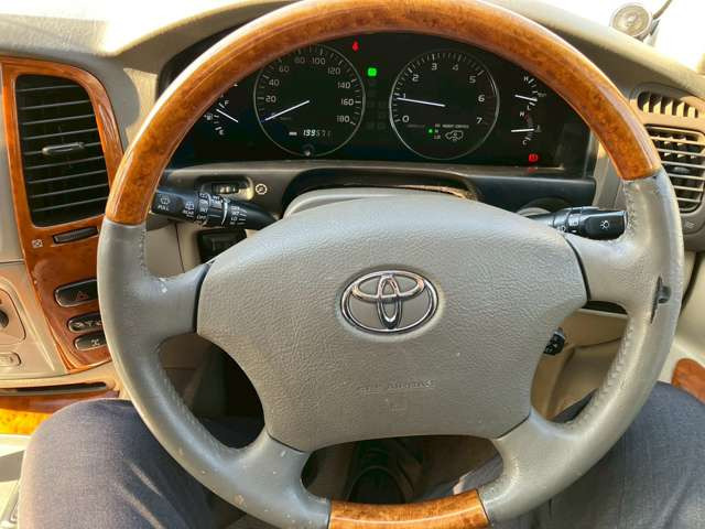 �C�ɂȂ邨�Ԃ�����܂�����E�̓d�b�ԍ����璼�ڂ��X�ɂ��₢���킹���������B�x�����@����ԗ����A��Ԃ܂łȂ�ł������������Ē����܂��B�X�^�b�t�ꓯ���A�����҂����Ă���܂��B