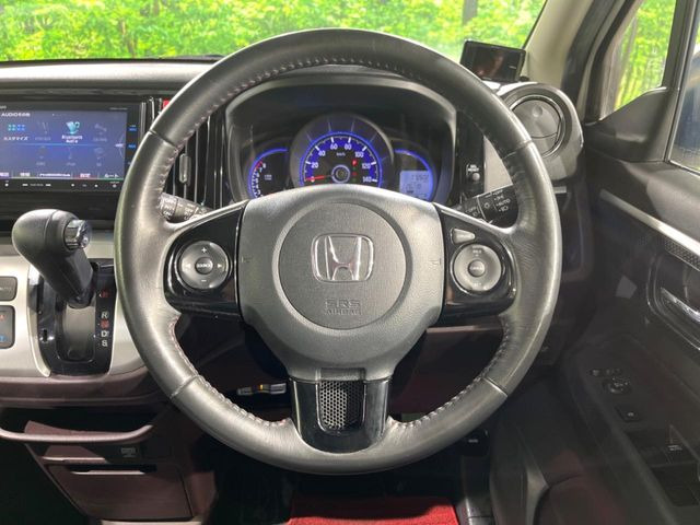 �y�����v�����X�e�A�����O�z�㎿�Ȋv���g�p���邱�ƂŁA��ɂ����������݂ƂĂ��^�]���₷���n���h���ł���