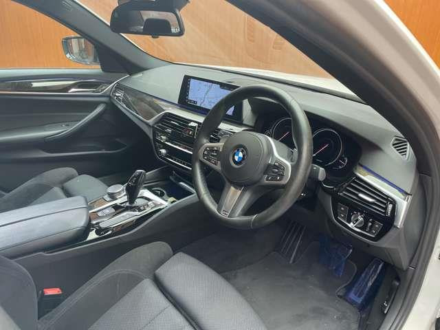 5シリーズセダン523d Mスポーツ