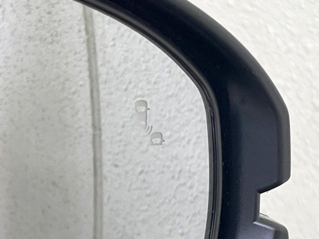 �y�u���C���h�X�|�b�g�C���t�H���[�V�����z���s���A�h�A�~���[�̎��p�ɂȂ�₷���ӏ��Ɍ㑱�Ԃ��ڋ߂���ƃT�C�h�~���[�t�߂Ɍx����\���A�h���C�o�[�ɒ��ӊ��N�����Ă���܂��B