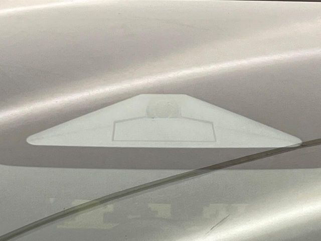 �y�z���_�Z���V���O�z���s���ɑO���̎ԗ�����F�����A�Փ˂������Ȏ��͌x��ƃu���[�L�ŏՓˉ���Ɣ�Q�y�����A�V�X�g�B�����S�Ƀh���C�u�����y���݂��������܂��B