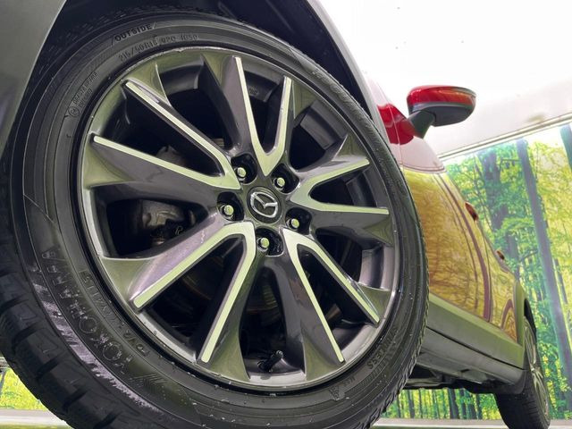 �y����18�C���`�A���~�z�C�[���z�O�ςɃ}�b�`���������A���~�z�C�[���𑕒����Ă���܂��B�e��ЊO�A���~�z�C�[����A�X�^�b�h���X�^�C�����戵�����Ă���܂��B���񂲑��k����������