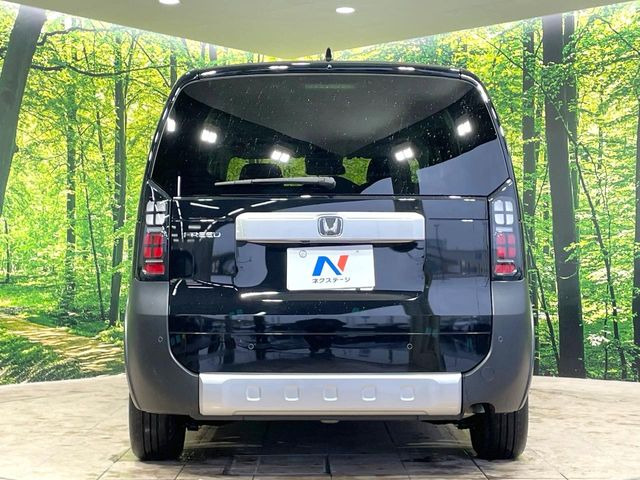 安心の最長10年・走行無制限保証(有償)をご用意。保証内容も充実はもちろん、無料点検&オイル交換や、年中無休の全国・24時間ロードサービスも付帯されておりますのでご安心下さい。