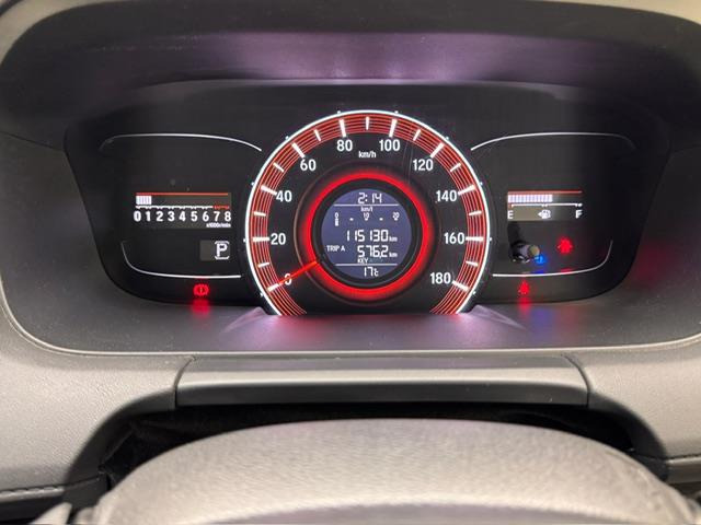 オデッセイ2.4 アブソルート