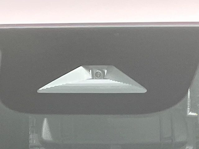 �y�z���_�Z���V���O�z���s���ɑO���̎ԗ�����F�����A�Փ˂������Ȏ��͌x��ƃu���[�L�ŏՓˉ���Ɣ�Q�y�����A�V�X�g�B�����S�Ƀh���C�u�����y���݂��������܂��B