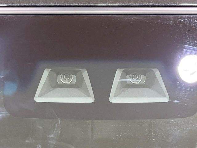 �y�X�}�[�g�A�V�X�g�z���s���ɑO���̎ԗ�����F�����A�Փ˂������Ȏ��͌x��ƃu���[�L�ŏՓˉ���Ɣ�Q�y�����A�V�X�g�B�����S�Ƀh���C�u�����y���݂��������܂��B