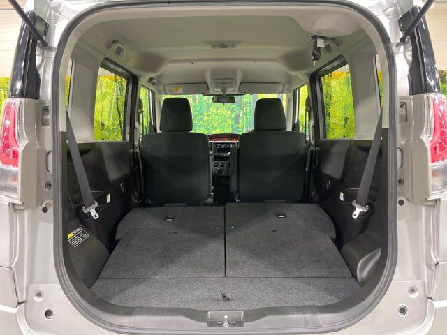 ���i�̂���������ʋ΁A���}���ɏ\���ȉ׎��X�y�[�X���m�ۂ��Ă���܂��B�Z�J���h�V�[�g��|���ƁA�傫�ȉו��̐ύڂ��\�ł���