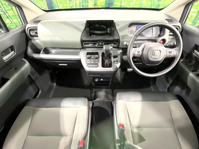 フリード1.5 e:HEV クロスター