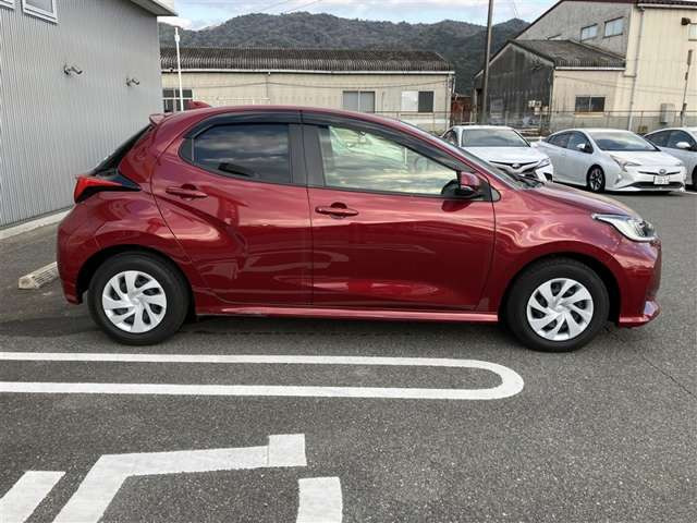 ヤリス1.5 ハイブリッド G