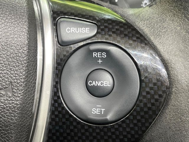 �y�N���[�Y�R���g���[���z�������H�����N���N���s�B�A�N�Z���𗣂��Ă���葬�x�ő��s���ł��A�������^�]���̕��S���y��!�����E�������ȒP�ȃX�C�b�`����Œ����ł��܂��B