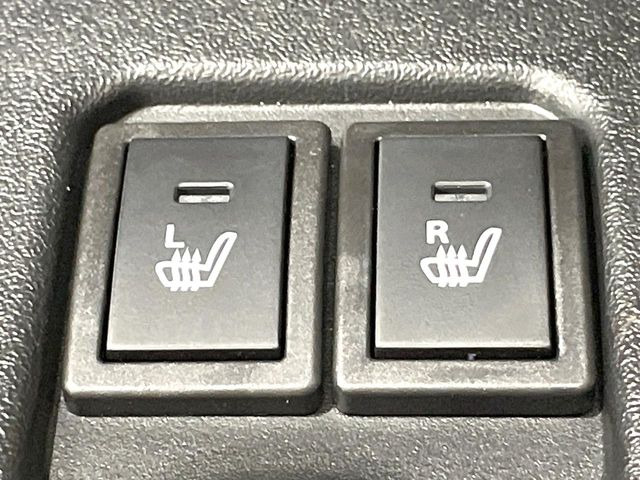 【シートヒーター】寒い日に重宝するシートヒーター!エアコンより早く温まってくれるので寒がりの人も安心ですね♪エアコンの温風は乾燥するから苦手、という方にもをおすすめです。