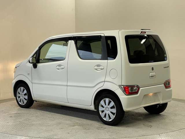 �l�C�̎Ԏ킪�����낢!�e���[�J�[ �ŐV�l�C�Ԃ����C���i�b�v!���ĐG���đI�ׂ�W����ł�!