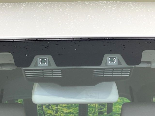 �y�X�Y�L �Z�[�t�e�B�T�|�[�g�z���s���ɑO���̎ԗ�����F�����A�Փ˂������Ȏ��͌x��ƃu���[�L�ŏՓˉ���Ɣ�Q�y�����A�V�X�g�B�����S�Ƀh���C�u�����y���݂��������܂��B