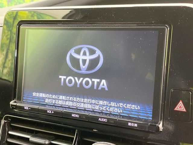 �y�����i�r�z�l�C�̏����i�r�𑕔����Ă���܂��B�i�r�̎g���₷���͂������A�I�[�f�B�I�@�\���[��!�L�����v�◷�s�͂������A�ʋ΂┃�����ȂǕ��i�̃h���C�u���y�����Ȃ�͂���